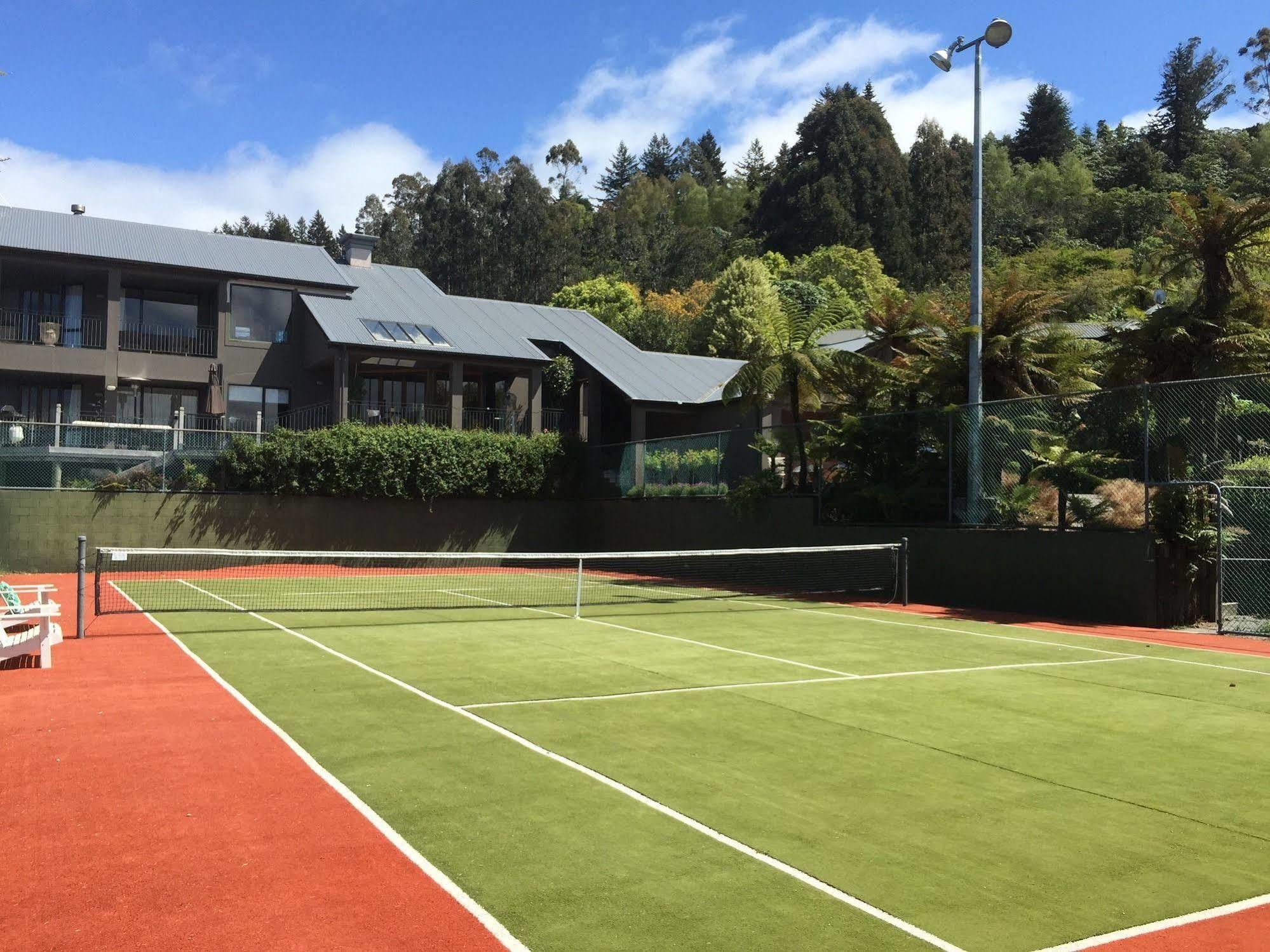 The Flying Trout Boutique Lodge Taupo Exterior foto